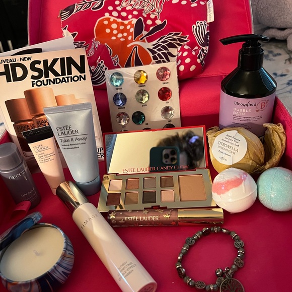 Meet your Posher, Brandy - Picture 2 of 8